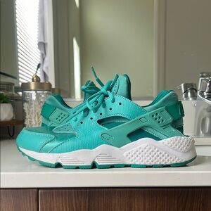 Teal Nike Huaraches